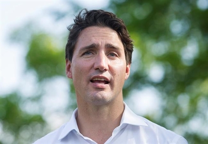 Trudeau requests meeting with Harper, Mulcair on Syrian refugee crisis | iNFOnews.ca