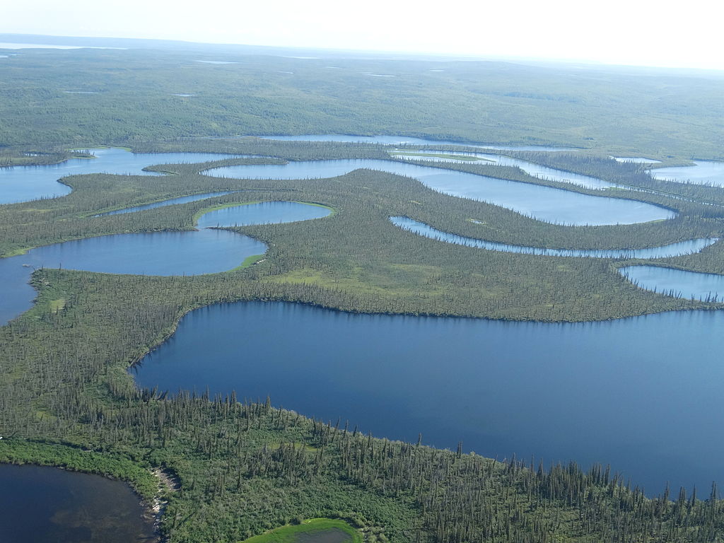 B.C., N.W.T. to jointly manage Mackenzie River basin, more deals in the works | iNFOnews.ca B.C., N.W.T. to jointly manage Mackenzie River basin, more deals in the works | iNFOnews.ca