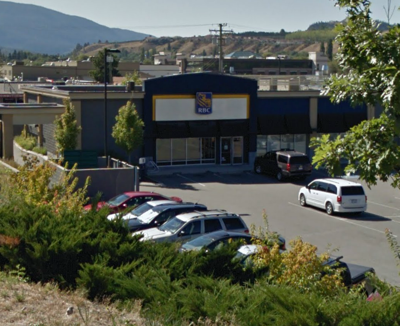 Alleged bank robber still on the loose | iNFOnews.ca Alleged bank robber still on the loose | iNFOnews.ca