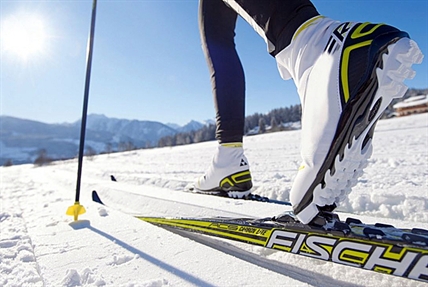 Cell phone saves lost, lightly-dressed cross country skiers | iNFOnews.ca
