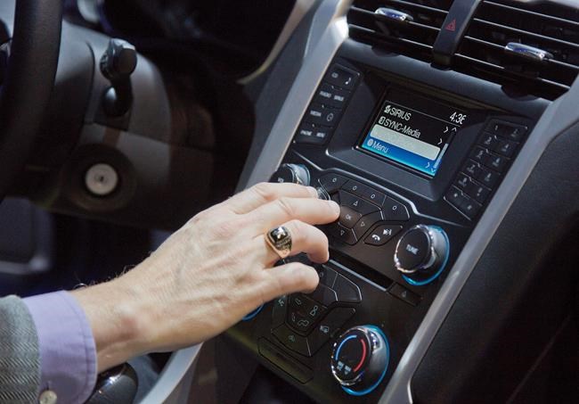 Smart cars that share revealing info about drivers catch privacy watchdog's eye | iNFOnews.ca