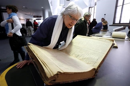 A century ago, a savvy political campaign won women the right to vote | iNFOnews.ca