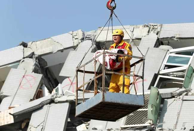 Survivors pulled out from building two days after Taiwan quake | iNFOnews.ca