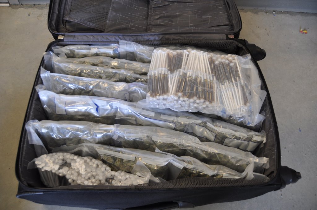 RCMP seize $500,000 in marijuana, hash oil after traffic stop in Field, B.C. | iNFOnews.ca RCMP seize $500,000 in marijuana, hash oil after traffic stop in Field, B.C. | iNFOnews.ca