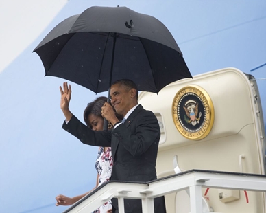 VIDEO: Obama arrives in Cuba for what he calls a "historic visit" | iNFOnews.ca