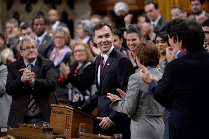 Experts question whether costly Liberal plan will give expected economic boost | iNFOnews.ca