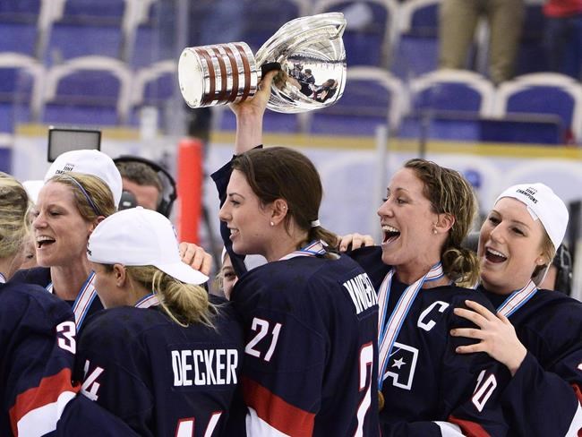 World championship gold has been elusive for Canadian women's hockey team | iNFOnews.ca