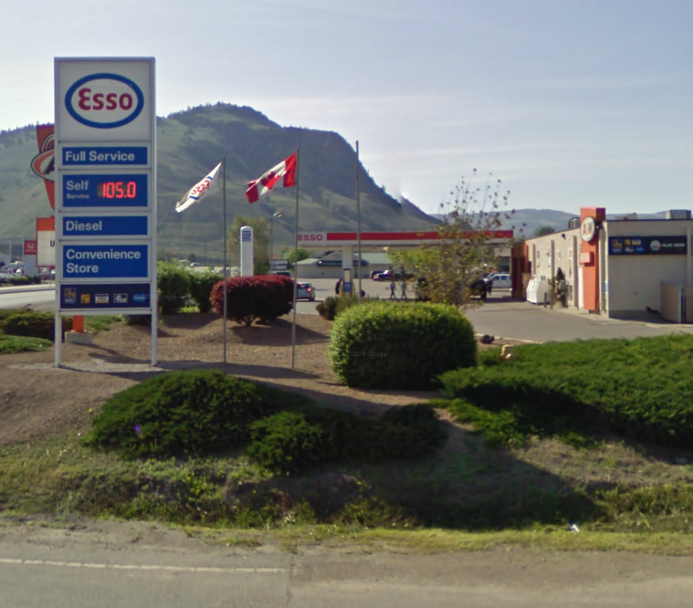 Man pepper sprays victims during car theft | iNFOnews.ca