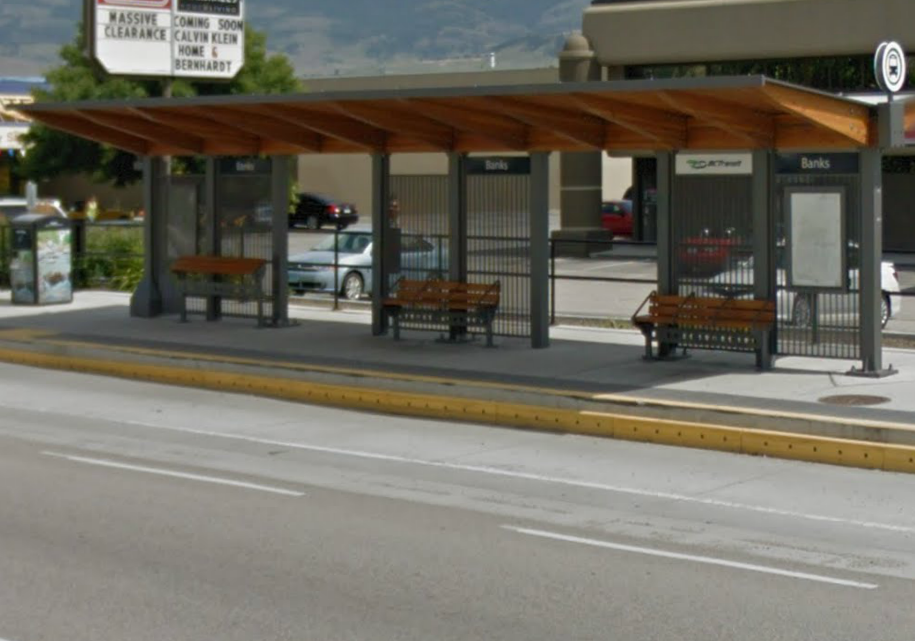 Bus driver allegedly stabbed in random act of violence | iNFOnews.ca