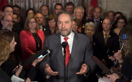 Mulcair reaffirms plans to stay put as NDP leader for now, has caucus support | iNFOnews.ca