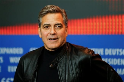 Hosting Clinton fundraisers, Clooney decries political cash | iNFOnews.ca