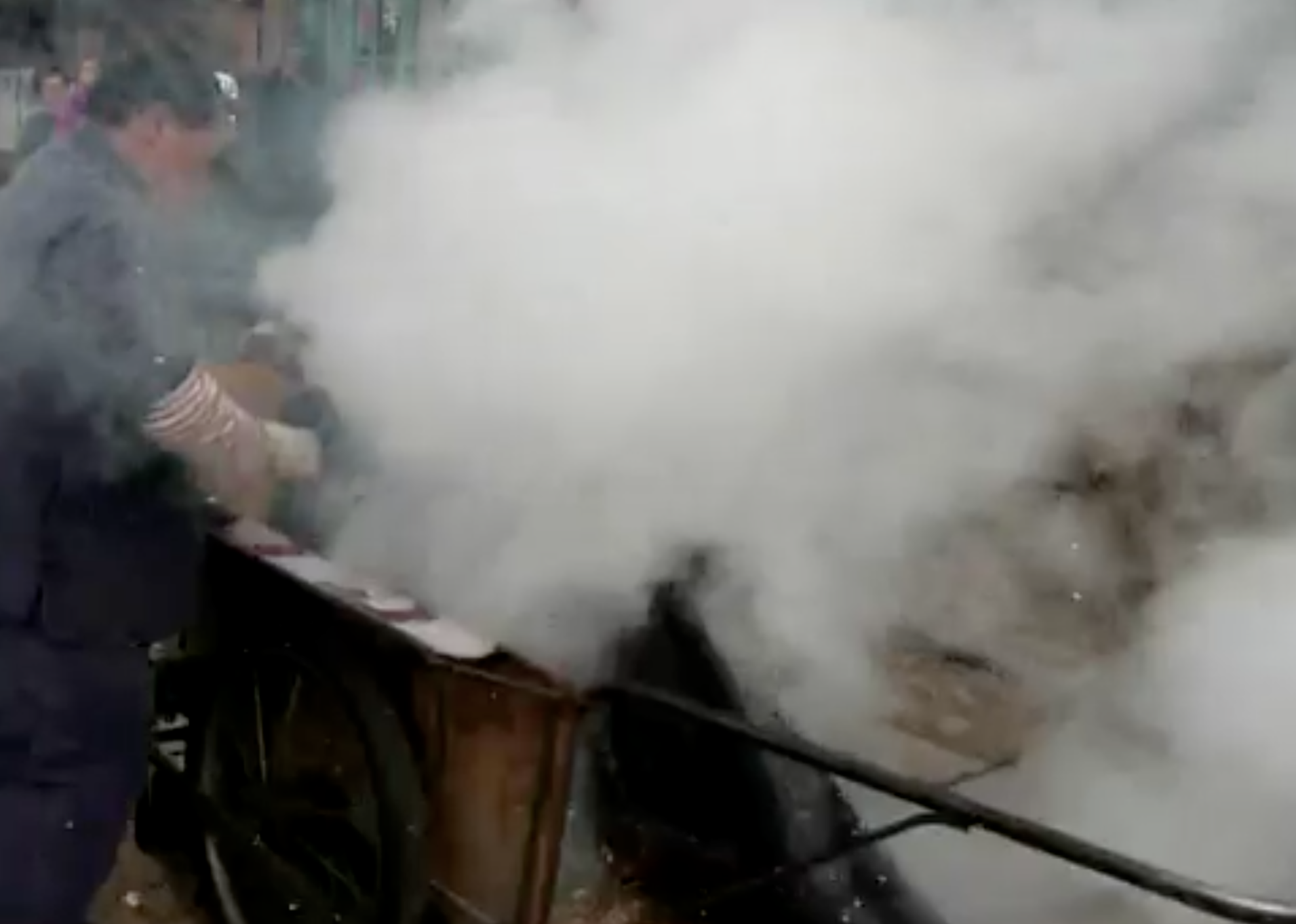 Korean vendors know how to put the pop in their corn | iNFOnews.ca Korean vendors know how to put the pop in their corn | iNFOnews.ca