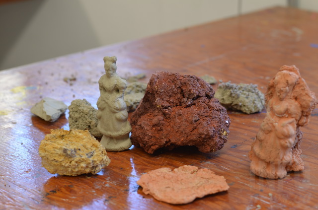 Visiting Irish artist says Vernon roadsides are ‘clay heaven’ | iNFOnews.ca