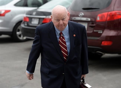 Sen. Mike Duffy back on Parliament Hill after sensational acquittal | iNFOnews.ca