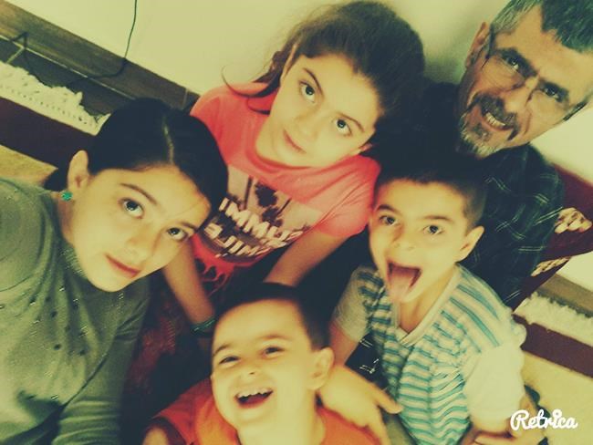 Missing B.C. kids' Facebook photos show smiles but mom calls them 'propaganda' | iNFOnews.ca
