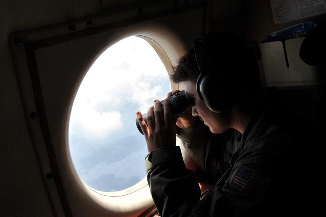Investigators search wreckage of EgyptAir plane, test DNA | iNFOnews.ca