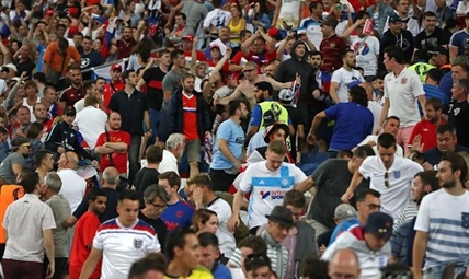 Hooliganism scars Euro 2016 as England, Russia risk ejection | iNFOnews.ca