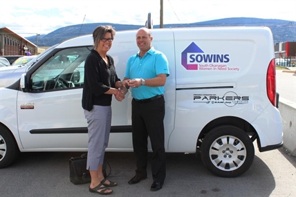 Parkers Chrysler donates van to South Okanagan Women In Need Society | iNFOnews.ca Parkers Chrysler donates van to South Okanagan Women In Need Society | iNFOnews.ca