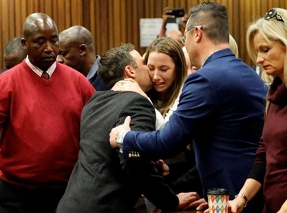 Oscar Pistorius sentenced to 6 years in prison for murder | iNFOnews.ca Oscar Pistorius sentenced to 6 years in prison for murder | iNFOnews.ca