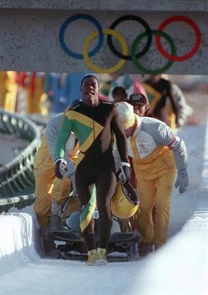 Cool reception: Helmet from Jamaican bobsled team fails to sell at U.S. auction | iNFOnews.ca