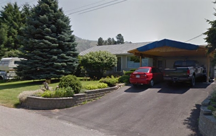 Carport too close to road | iNFOnews.ca