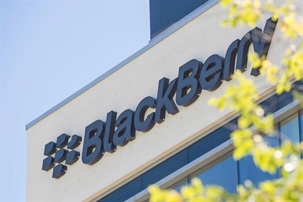 Diehard BlackBerry fans bemoan the end to Canadian-made smartphones | iNFOnews.ca