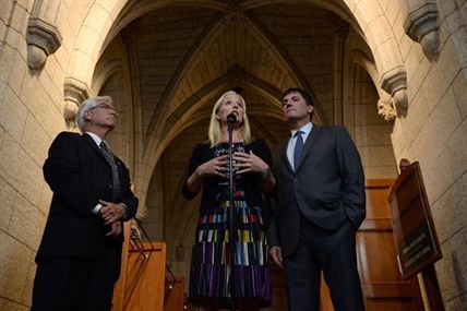 Trudeau defends LNG project approval as splitting differences among critics | iNFOnews.ca