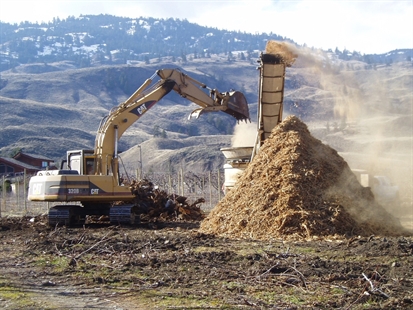 RDOS helps agriculturists chip trees | iNFOnews.ca RDOS helps agriculturists chip trees | iNFOnews.ca