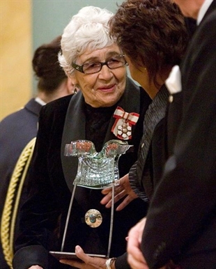 Canadian aboriginal artist Daphne Odjig dies in Kelowna at 97 | iNFOnews.ca