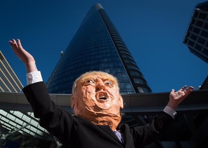 Anti-Trump activists set sights on recruiting Americans living abroad | iNFOnews.ca