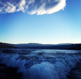 Hilary Duff vacationing in Kelowna? | iNFOnews.ca Hilary Duff vacationing in Kelowna? | iNFOnews.ca