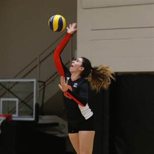 WolfPack Women’s Volleyball take Western Mustangs in 5 | iNFOnews.ca