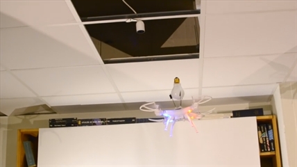TRENDING NOW: Drone changes lightbulb | iNFOnews.ca
