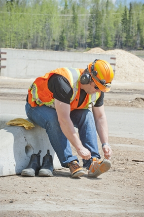 UBC research aims to increase health of men in blue-collared jobs | iNFOnews.ca UBC research aims to increase health of men in blue-collared jobs | iNFOnews.ca