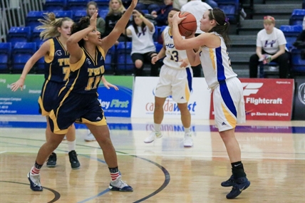 RECAP: Heat women fall to Spartans in season opener | iNFOnews.ca RECAP: Heat women fall to Spartans in season opener | iNFOnews.ca
