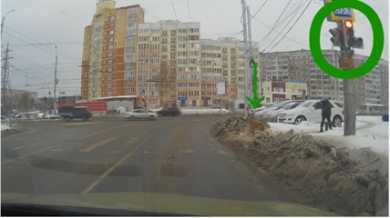 TRENDING NOW: Dog knows how to safely cross the street | iNFOnews.ca