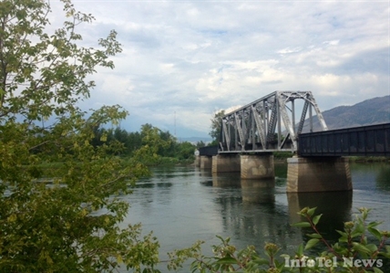 Bridge-jumping illegal and dangerous: RCMP | iNFOnews.ca