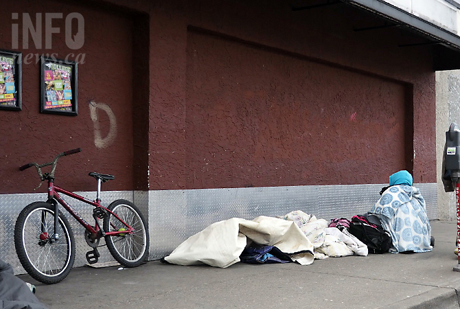 Sidewalk bylaw making life even harder for Kelowna's homeless | iNFOnews.ca Sidewalk bylaw making life even harder for Kelowna's homeless | iNFOnews.ca