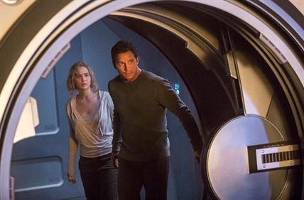 MOVIE REVIEW: Star power can't correct awry path of 'Passengers' | iNFOnews.ca MOVIE REVIEW: Star power can't correct awry path of 'Passengers' | iNFOnews.ca