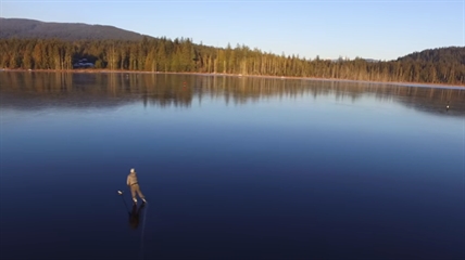 TRENDING NOW: Ice skating on crystal clear frozen lake | iNFOnews.ca