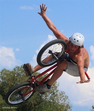 Riders flip out at BMX event | iNFOnews.ca