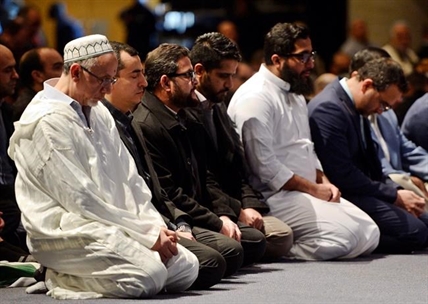 Trudeau tells funeral service that mosque victims won't be forgotten | iNFOnews.ca