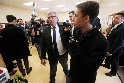 Trudeau gets called a scumbag at Winnipeg news conference | iNFOnews.ca