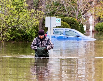More troops deployed as flood situation improves gradually in Quebec | iNFOnews.ca