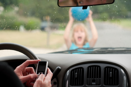 Campaign to reduce distracted driving begins | iNFOnews.ca
