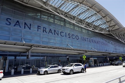 Plane passenger: Pilot didn't tell fliers of near-calamity | iNFOnews.ca
