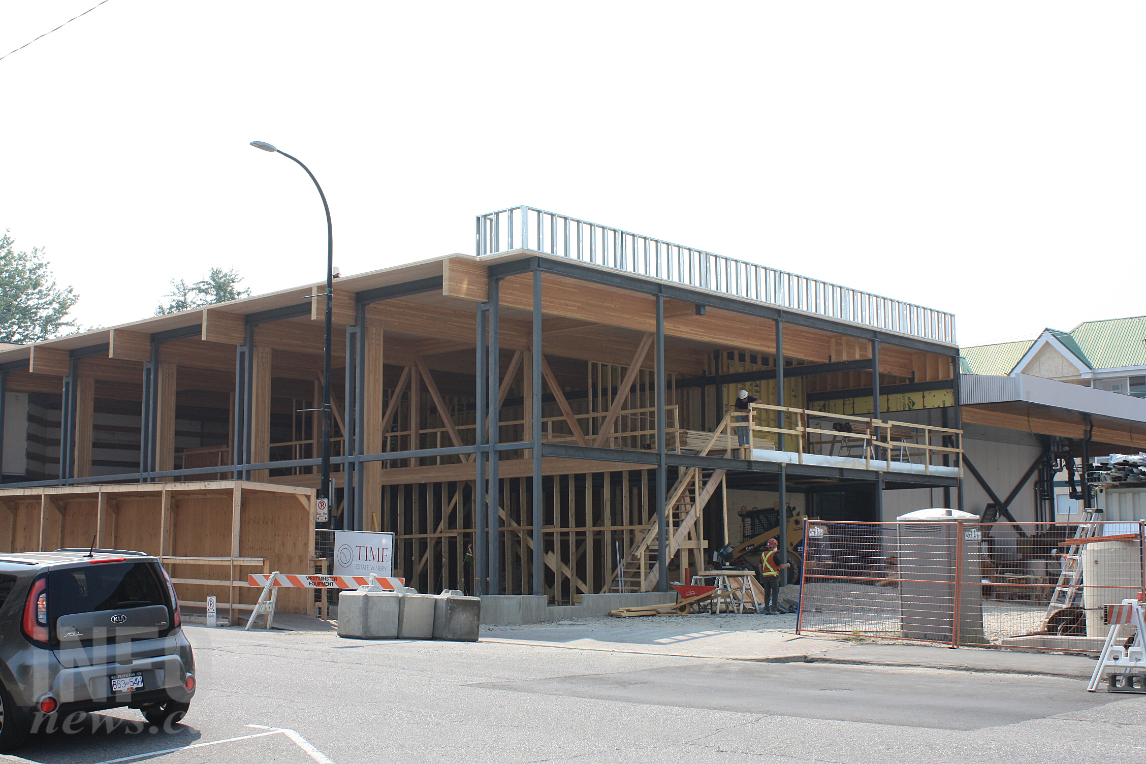 Penticton's first urban winery begins production | iNFOnews.ca