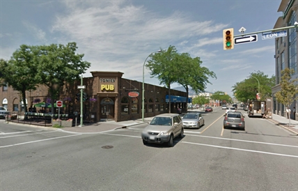 UPDATE: Two men stabbed in downtown Kelowna | iNFOnews.ca