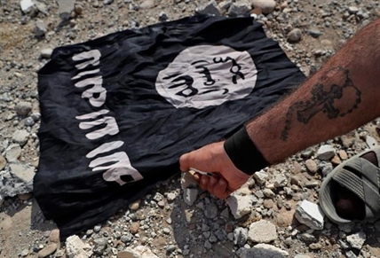 How did an Islamic State flag end up in Edmonton? Flag sellers offer theories | iNFOnews.ca