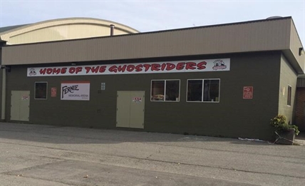 NHL hockey teams helps Fernie, B.C., recover from ice rink tragedy | iNFOnews.ca